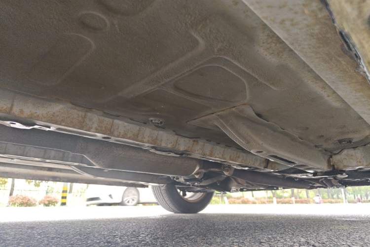 Used CHANGAN OSHAN Olisway 2013 1.4L Manual Jingyue Model Chassis Front Right