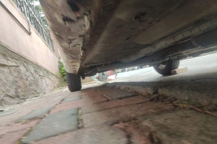 Used CHANGAN OSHAN Olisway 2013 1.2L Manual Elite Model Chassis Front Right