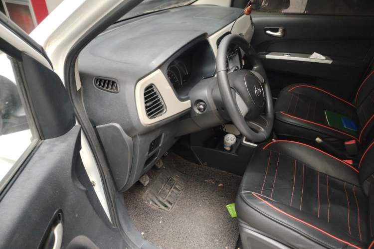 Used CHANGAN OSHAN Olisway 2013 1.2L Manual Elite Model Driver Seat