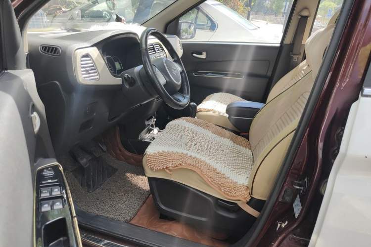 Used CHANGAN OSHAN Olisway 2013 1.2L Manual Elite Model Driver Seat