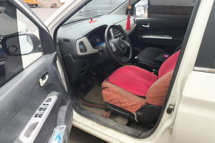 Used CHANGAN OSHAN Olisway 2013 1.2L Manual Elite Model Driver Seat