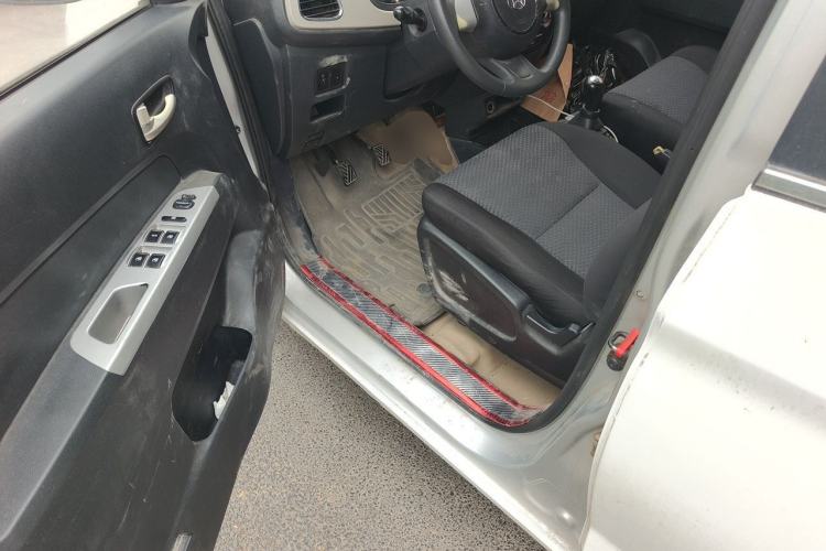 Used CHANGAN OSHAN Olisway 2013 1.2L Manual Elite Model Driver Seat