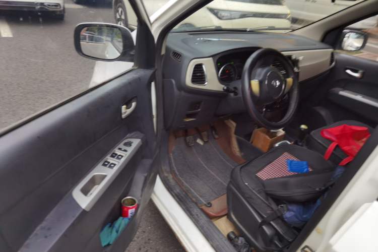 Used CHANGAN OSHAN Olisway 2013 1.2L Manual Elite Model Driver Seat