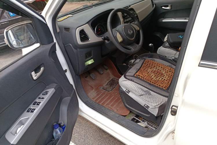 Used CHANGAN OSHAN Olisway 2013 1.2L Manual Elite Model Driver Seat
