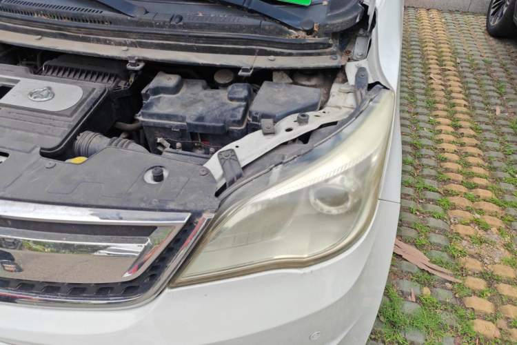 Used CHANGAN OSHAN Olisway 2013 1.2L Manual Elite Model Engine Bay Left