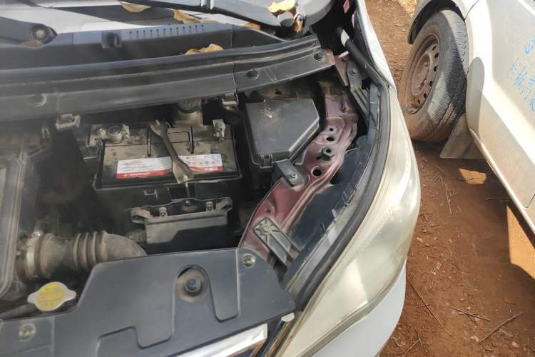 Used CHANGAN OSHAN Olisway 2013 1.2L Manual Elite Model Engine Bay Left