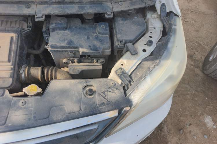 Used CHANGAN OSHAN Olisway 2013 1.2L Manual Elite Model Engine Bay Left