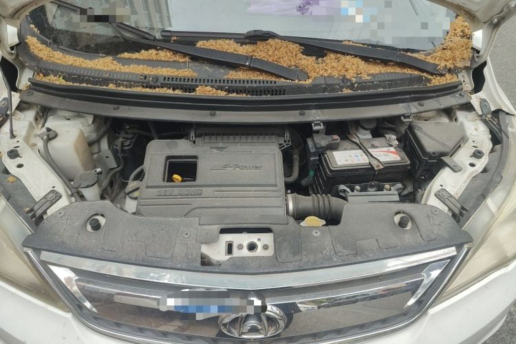 Used CHANGAN OSHAN Olisway 2013 1.2L Manual Elite Model Engine Bay