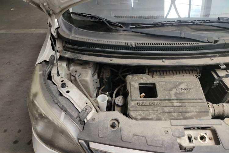Used CHANGAN OSHAN Olisway 2013 1.2L Manual Elite Model Engine Bay Right