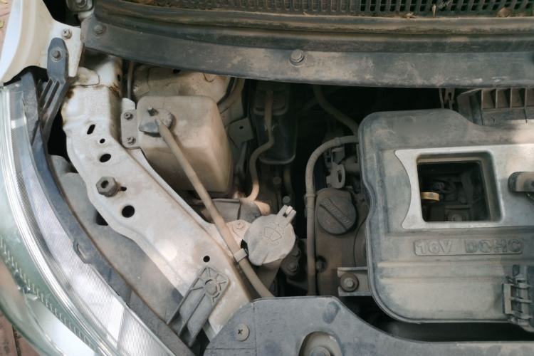 Used CHANGAN OSHAN Olisway 2013 1.2L Manual Elite Model Engine Bay Right