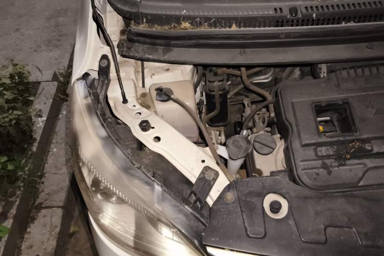 Used CHANGAN OSHAN Olisway 2013 1.4L Manual Jingxiang Model Engine Bay Right