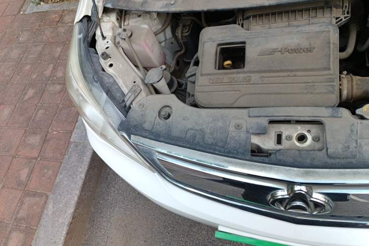 Used CHANGAN OSHAN Olisway 2013 1.2L Manual Elite Model Engine Bay Right
