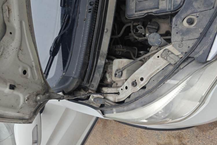 Used CHANGAN OSHAN Olisway 2013 1.4L Manual Jingxiang Model Engine Bay Right
