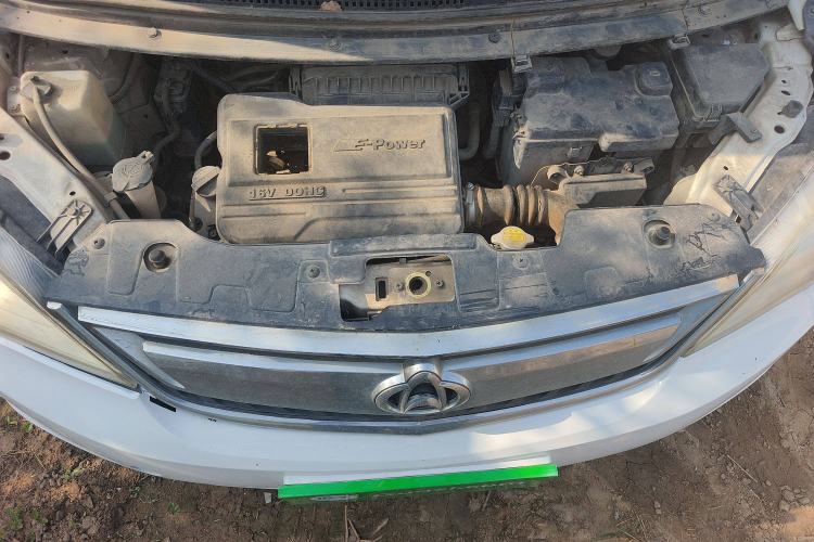 Used CHANGAN OSHAN Olisway 2013 1.2L Manual Elite Model Engine Bay