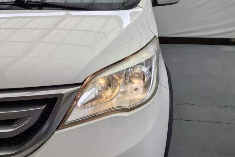 Used CHANGAN OSHAN Olisway 2013 1.4L Manual Jingxiang Model Exterior 2