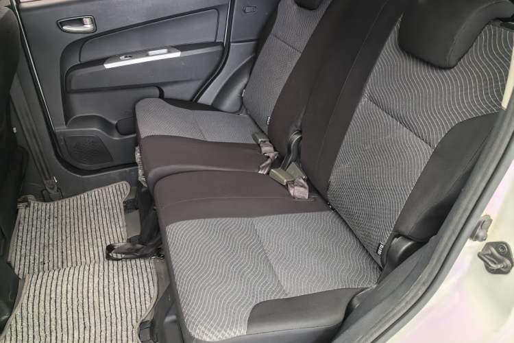 Used CHANGAN OSHAN Olisway 2013 1.4L Manual Jingxiang Model Exterior 7