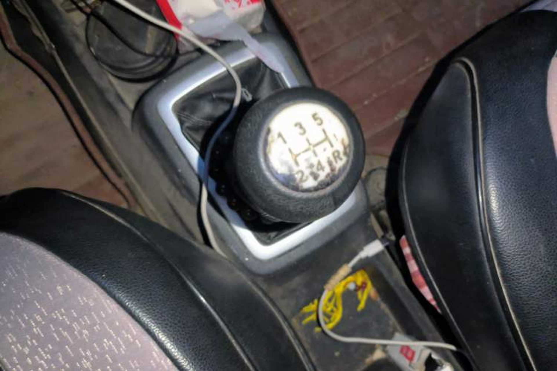 Used CHANGAN OSHAN Olisway 2013 1.2L Manual Comfort Model Gear Lever