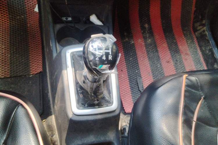 Used CHANGAN OSHAN Olisway 2013 1.4L Manual Jingxiang Model Gear Lever