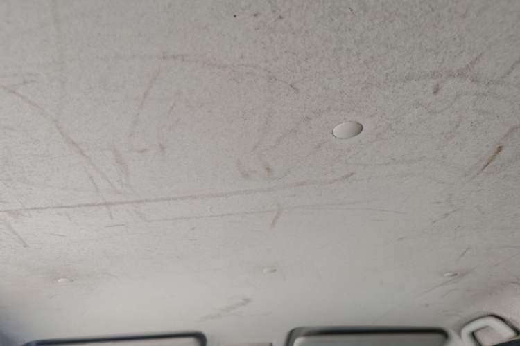 Used CHANGAN OSHAN Olisway 2013 1.2L Manual Elite Model Headliner