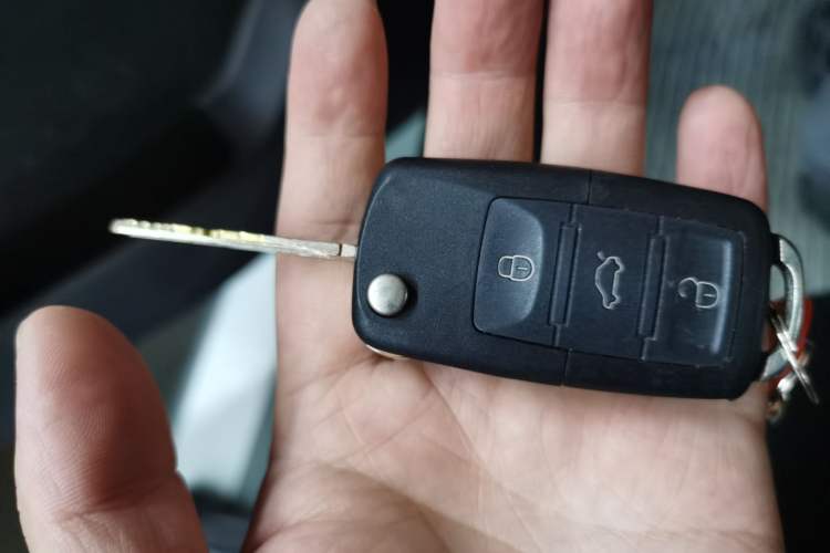 Used CHANGAN OSHAN Olisway 2013 1.4L Manual Jingxiang Model Interior 1