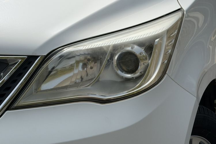 Used CHANGAN OSHAN Olisway 2013 1.2L Manual Elite Model Left Front Headlight