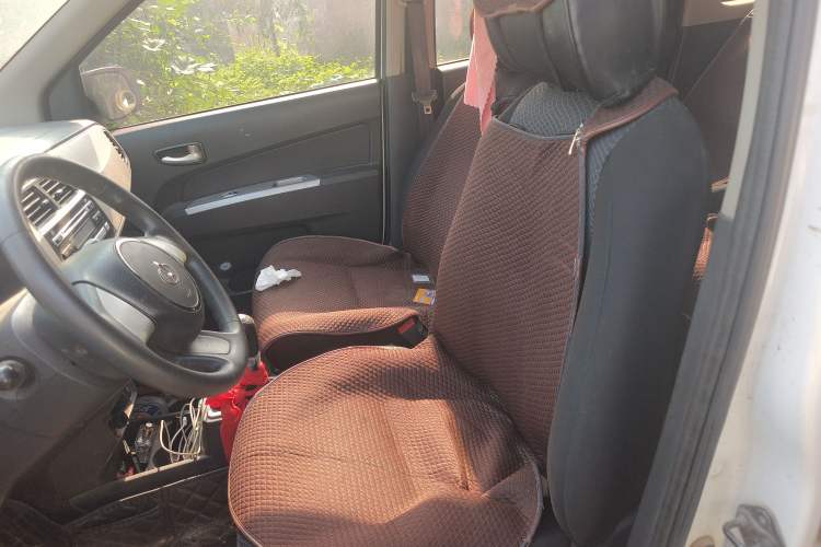 Used CHANGAN OSHAN Olisway 2013 1.2L Manual Elite Model Left Front Seat