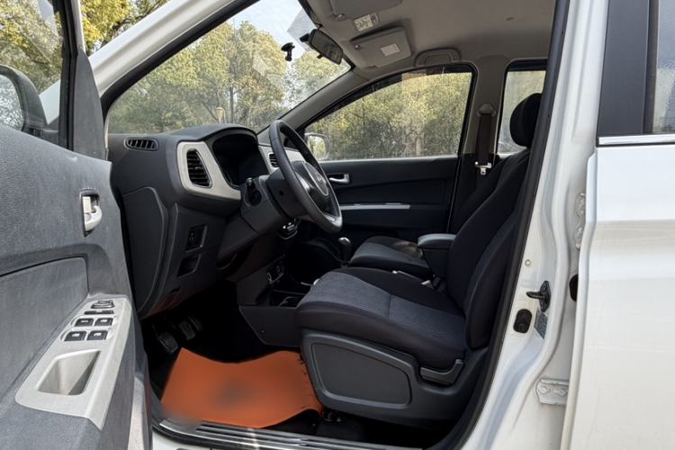 Used CHANGAN OSHAN Olisway 2013 1.2L Manual Elite Model Left Front Seat
