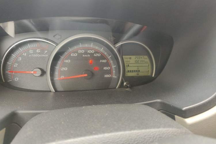 Used CHANGAN OSHAN Olisway 2013 1.2L Manual Elite Model Odometer Close Up