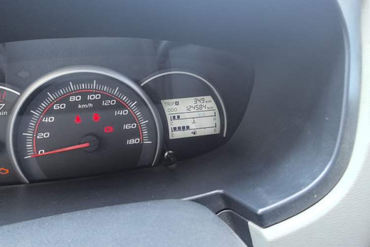Used CHANGAN OSHAN Olisway 2013 1.2L Manual Elite Model Odometer Close Up