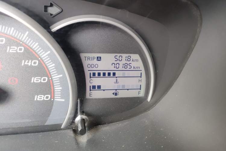 Used CHANGAN OSHAN Olisway 2013 1.2L Manual Elite Model Odometer Close Up
