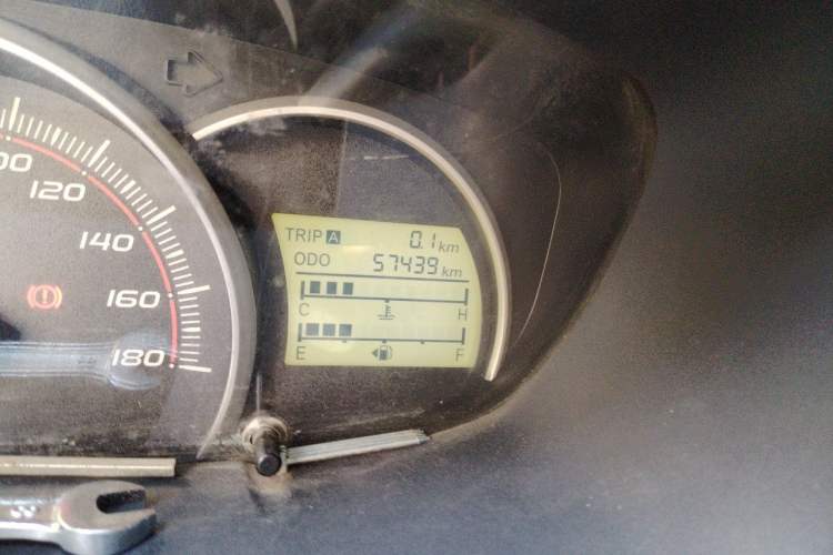 Used CHANGAN OSHAN Olisway 2013 1.4L Manual Jingxiang Model Odometer Close Up