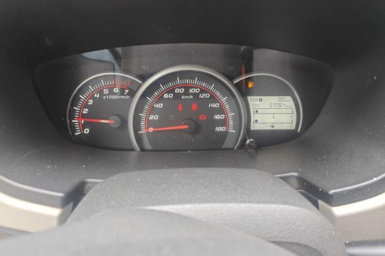 Used CHANGAN OSHAN Olisway 2013 1.4L Manual Jingxiang Model Odometer Close Up