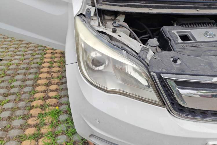 Used CHANGAN OSHAN Olisway 2013 1.2L Manual Elite Model Right Front Headlight