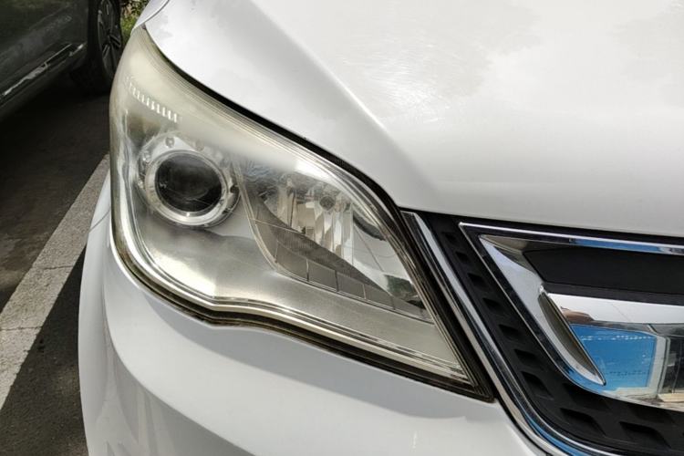Used CHANGAN OSHAN Olisway 2013 1.2L Manual Elite Model Right Front Headlight
