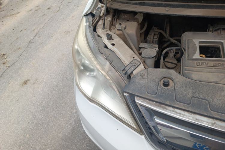Used CHANGAN OSHAN Olisway 2013 1.2L Manual Elite Model Right Front Headlight