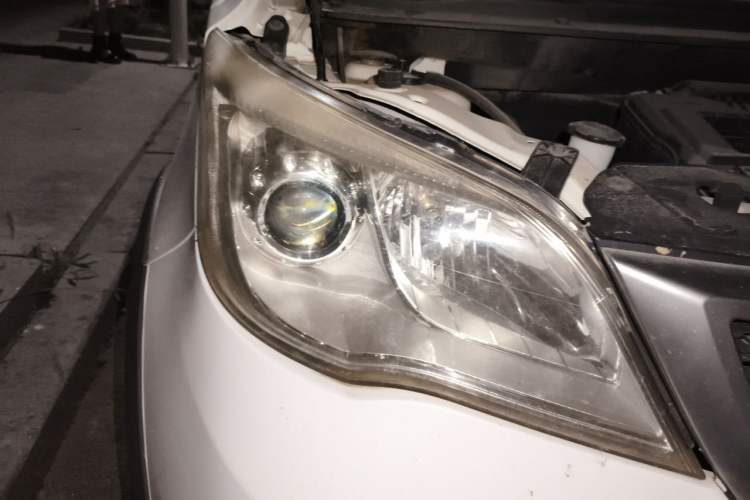 Used CHANGAN OSHAN Olisway 2013 1.4L Manual Jingxiang Model Right Front Headlight