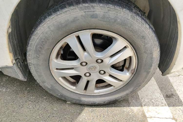 Used CHANGAN OSHAN Olisway 2013 1.2L Manual Elite Model Right Front Wheel Hub