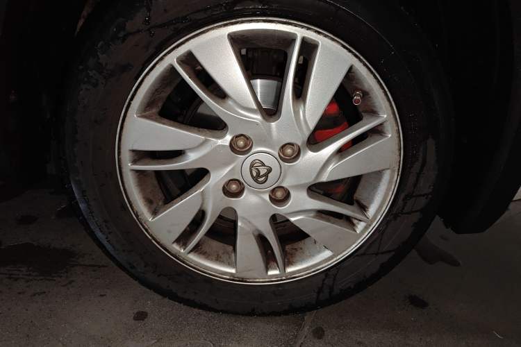 Used CHANGAN OSHAN Olisway 2013 1.4L Manual Jingxiang Model Right Front Wheel Hub
