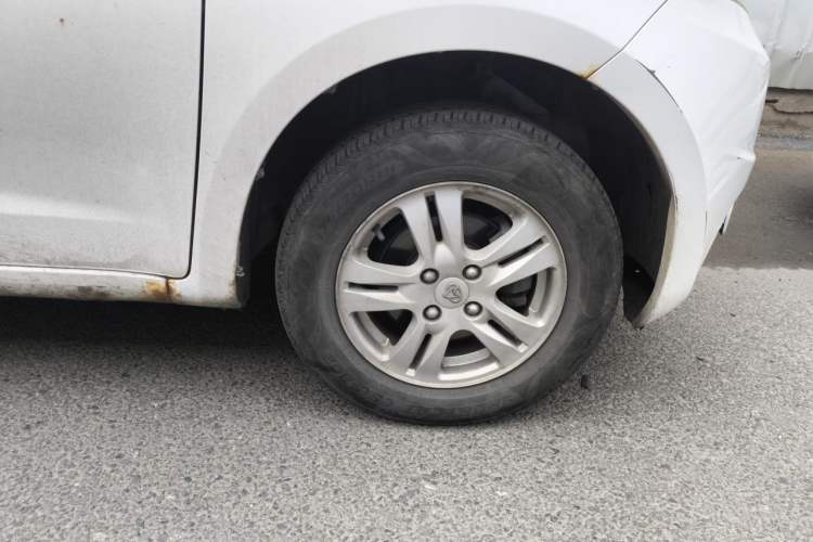 Used CHANGAN OSHAN Olisway 2013 1.2L Manual Elite Model Right Front Wheel Hub