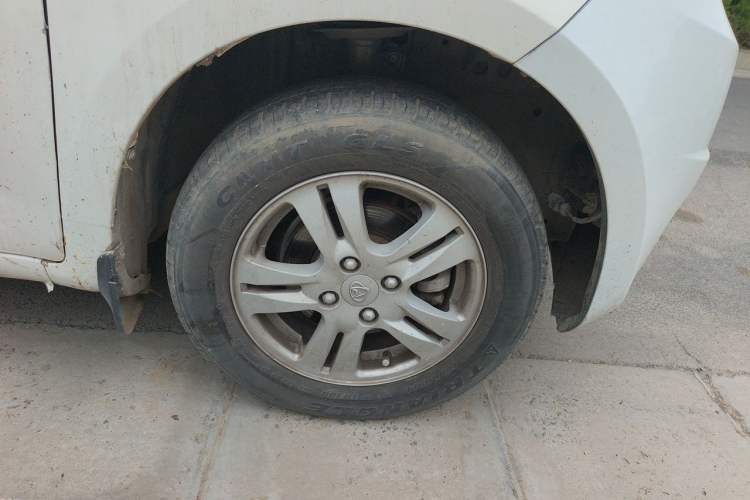Used CHANGAN OSHAN Olisway 2013 1.2L Manual Elite Model Right Front Wheel Hub