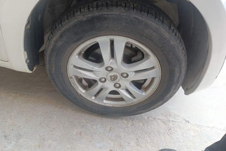Used CHANGAN OSHAN Olisway 2013 1.2L Manual Elite Model Right Front Wheel Hub