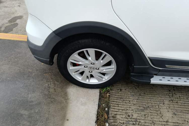 Used CHANGAN OSHAN Olisway 2013 1.4L Manual Jingxiang Model Right Rear Wheel Hub