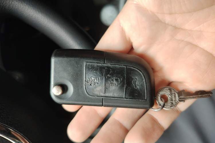 Used CHANGAN OSHAN Olisway 2013 1.2L Manual Elite Model Vehicle Key