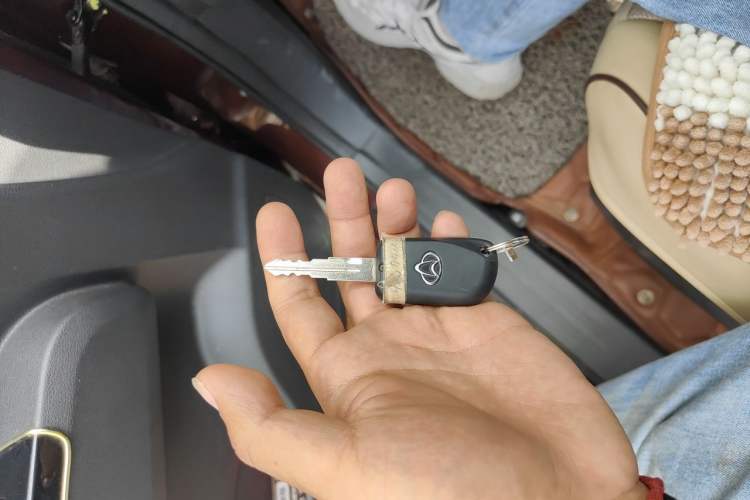 Used CHANGAN OSHAN Olisway 2013 1.2L Manual Elite Model Vehicle Key