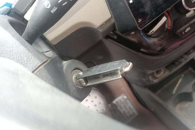 Used CHANGAN OSHAN Olisway 2013 1.4L Manual Jingxiang Model Vehicle Key