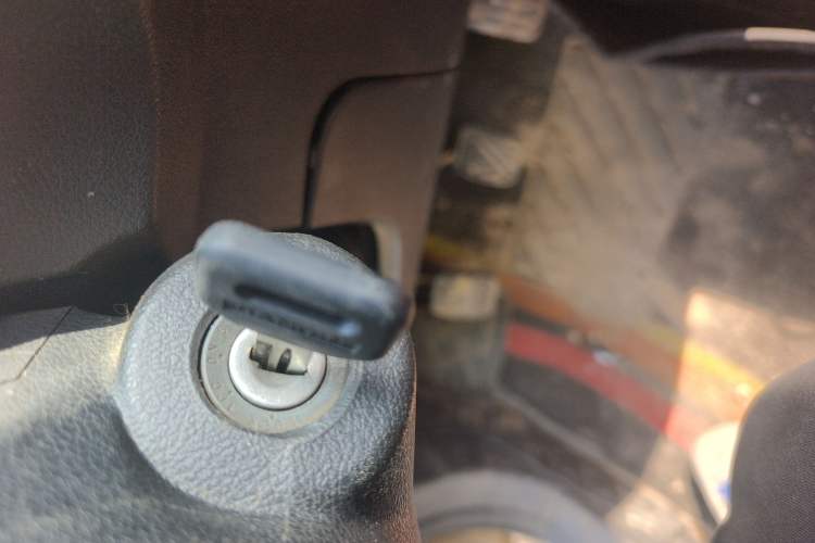 Used CHANGAN OSHAN Olisway 2013 1.2L Manual Elite Model Vehicle Key
