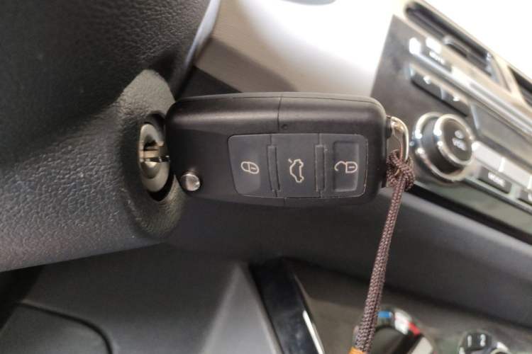 Used CHANGAN OSHAN Olisway 2013 1.2L Manual Elite Model Vehicle Key