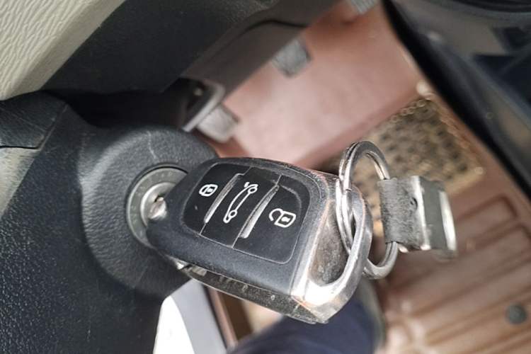 Used CHANGAN OSHAN Olisway 2013 1.4L Manual Jingxiang Model Vehicle Key