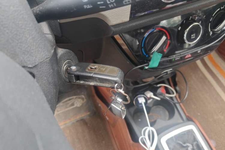 Used CHANGAN OSHAN Olisway 2013 1.4L Manual Jingxiang Model Vehicle Key