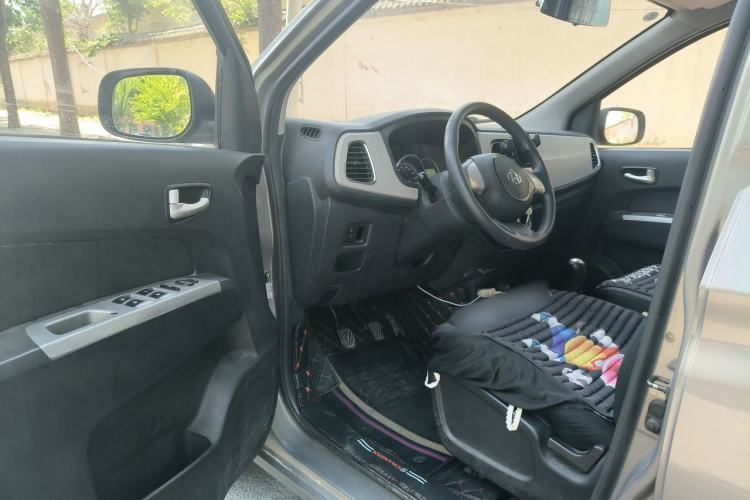 Used CHANGAN OSHAN Olisway 2013 1.2L Manual Elite Model Driver Seat